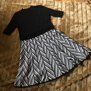 Candie's Gigi Skater Sweater Dress Black & White XL Worn only twice.